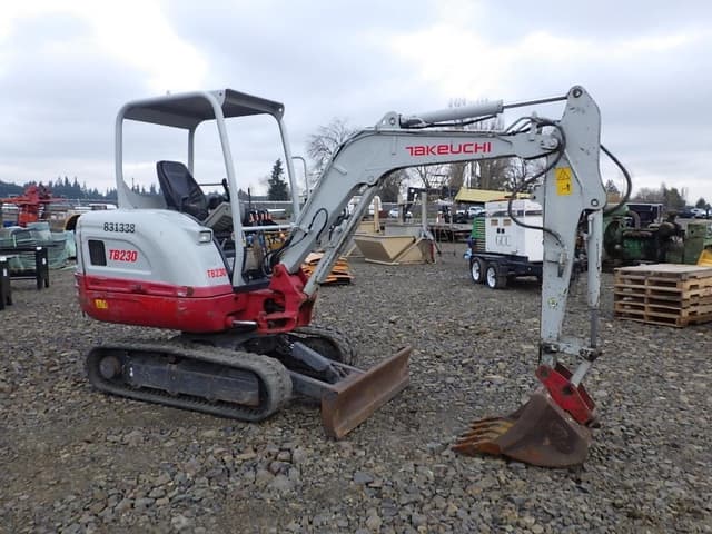 Image of Takeuchi TB230 equipment image 1