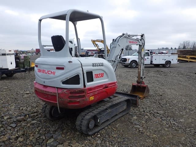 Image of Takeuchi TB230 equipment image 3