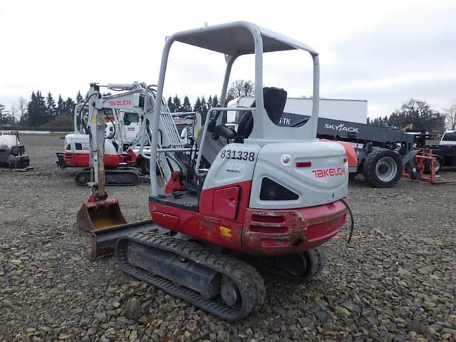 Image of Takeuchi TB230 equipment image 4