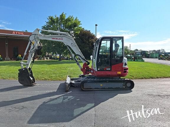 Image of Takeuchi TB260 equipment image 4