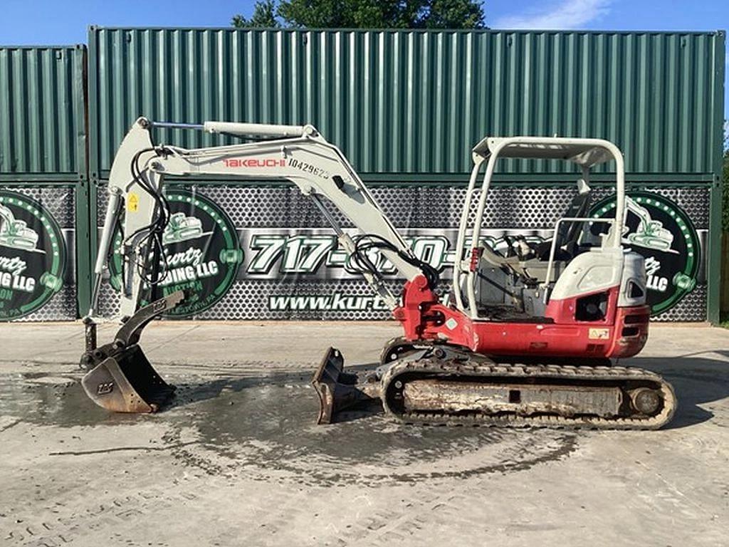 Image of Takeuchi TB260 Primary image