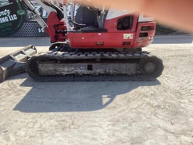 Image of Takeuchi TB260 equipment image 1