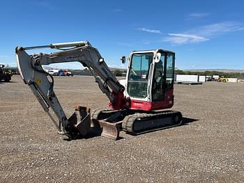 2016 Takeuchi TB260 Equipment Image0