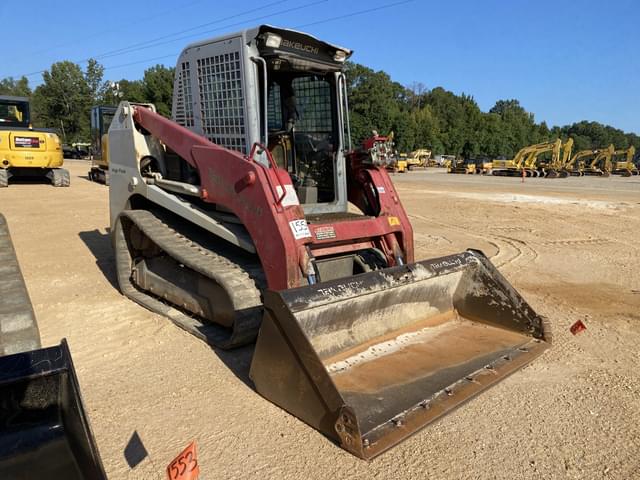 Image of Takeuchi TL10 equipment image 3