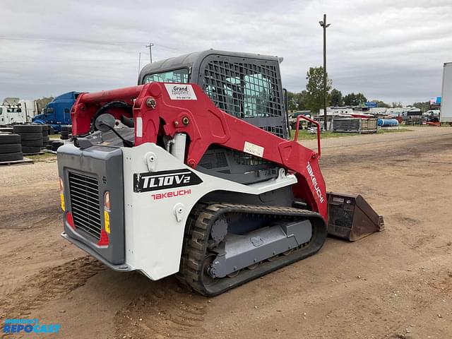 Image of Takeuchi TL10V2 equipment image 3