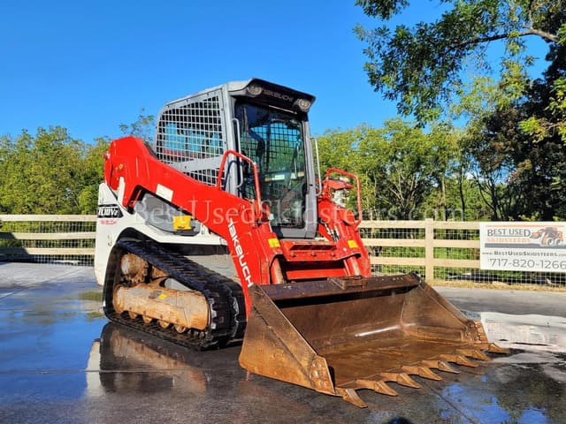 Image of Takeuchi TL10V2 equipment image 2