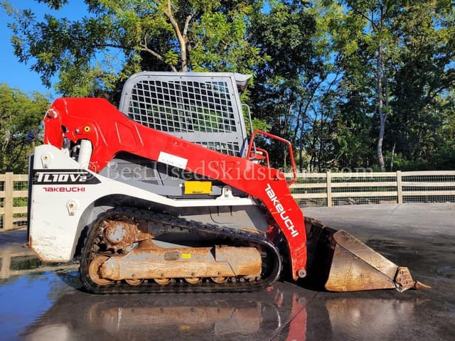 Image of Takeuchi TL10V2 equipment image 3
