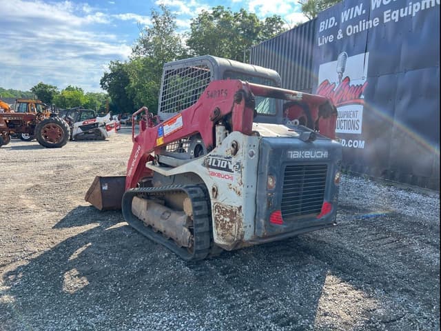 Image of Takeuchi TL10V2 equipment image 2