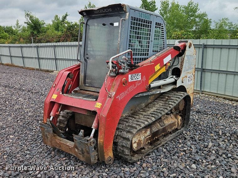 2016 Takeuchi TL12 Equipment Image0