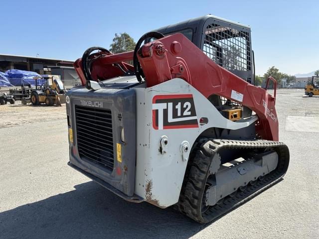 Image of Takeuchi TL12V2 equipment image 2