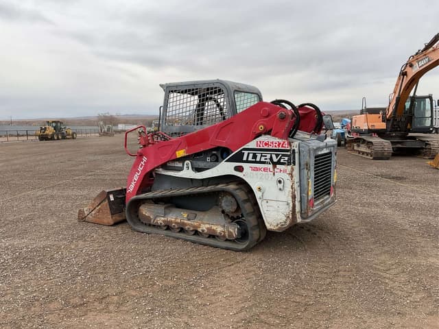 Image of Takeuchi TL12V2 equipment image 3