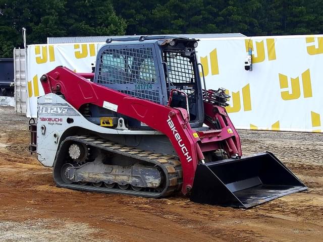 Image of Takeuchi TL12V2 equipment image 2