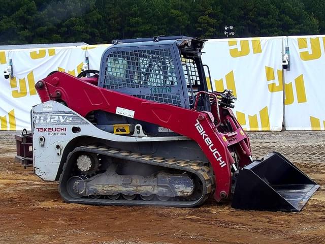 Image of Takeuchi TL12V2 equipment image 3