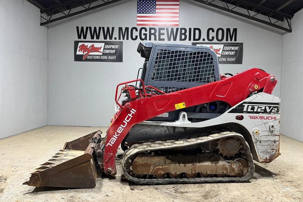 Main image Takeuchi TL12V2