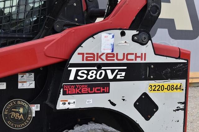Image of Takeuchi TS80V2 equipment image 3