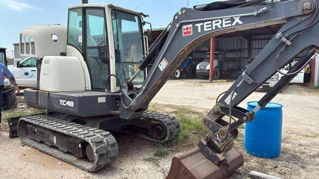 2016 Terex TC48 Equipment Image0