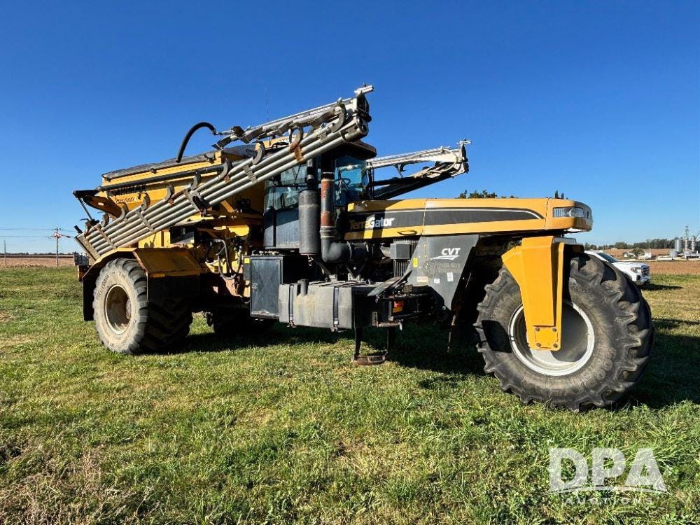 2016 Terra-Gator TG9300B Equipment Image0