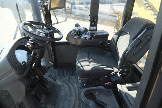 Image of Terra-Gator TG8300B equipment image 4