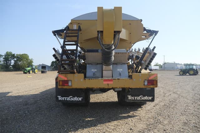 Image of Ag-Chem Terra-Gator 8300 equipment image 2