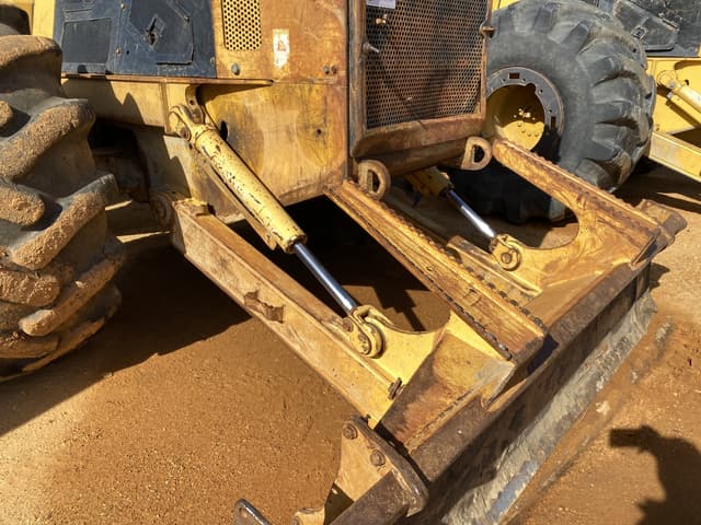 Image of Tigercat 620E equipment image 4