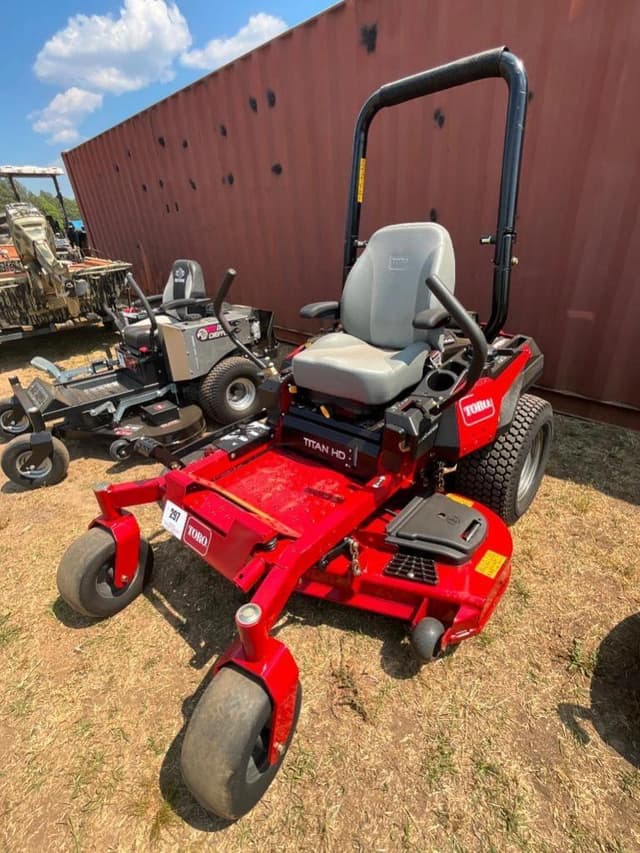 Image of Toro Titan HD 2000 Series equipment image 2
