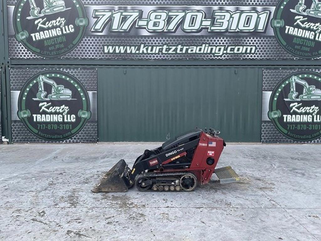 2016 Toro Dingo TX427 Equipment Image0
