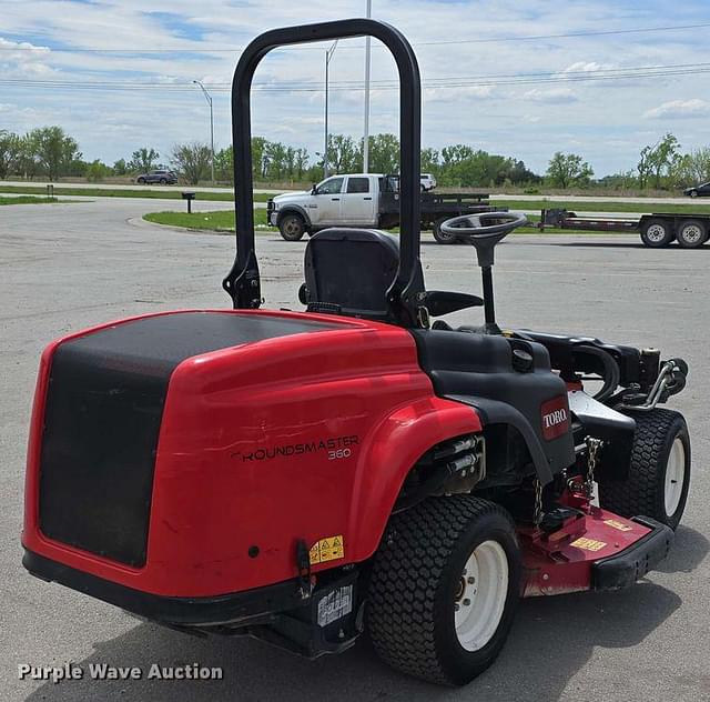 Image of Toro Groundsmaster 360 equipment image 4