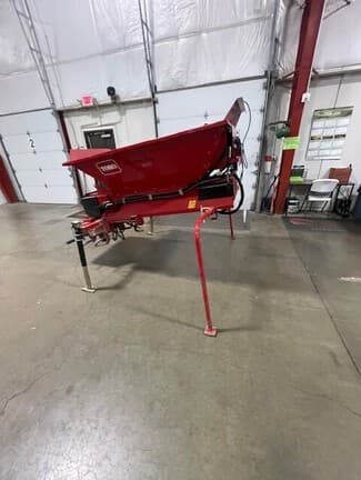 Image of Toro ProPass 200 equipment image 4
