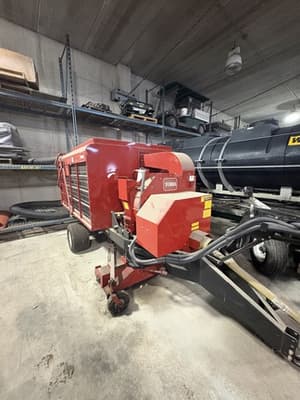 2016 Toro Versa-vac Image