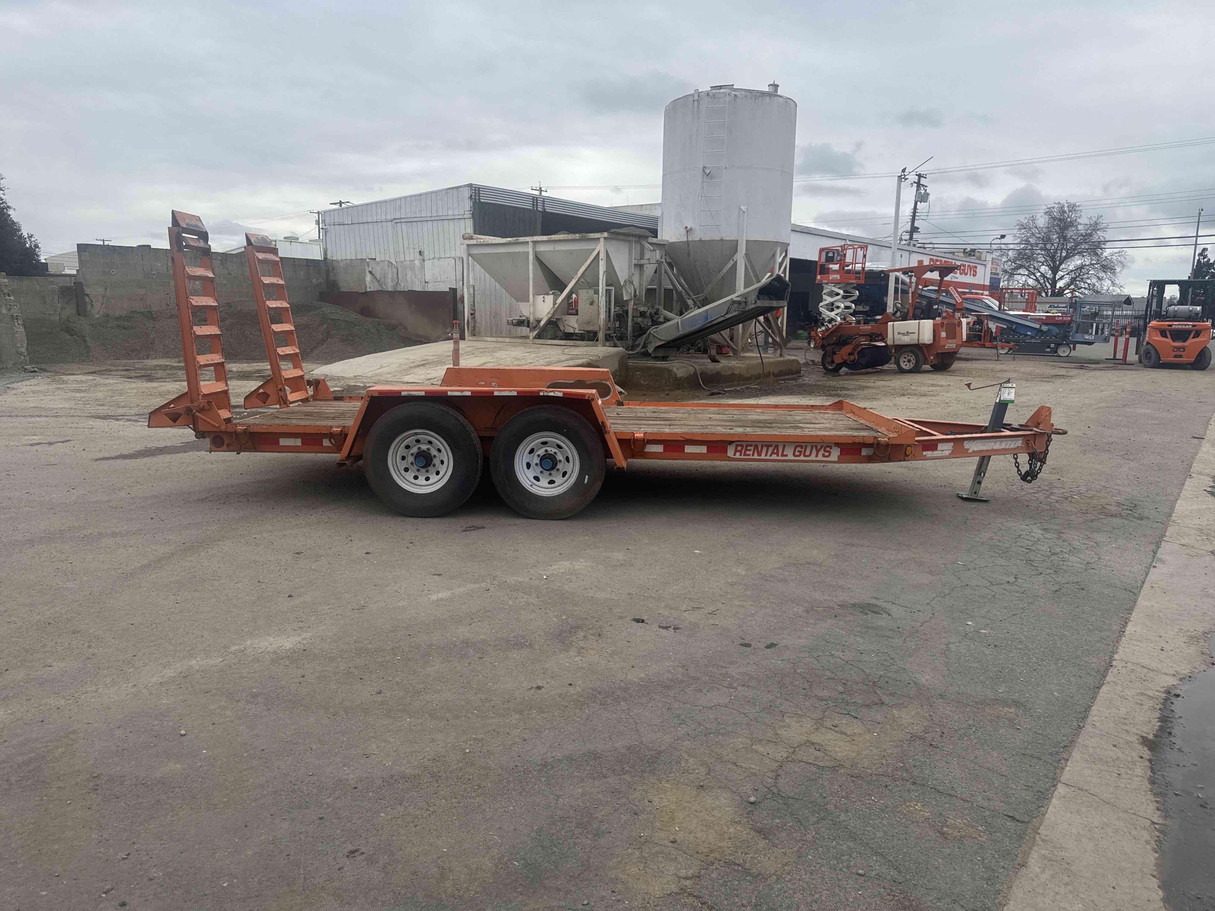 2016 Towmaster Undetermined Equipment Image0