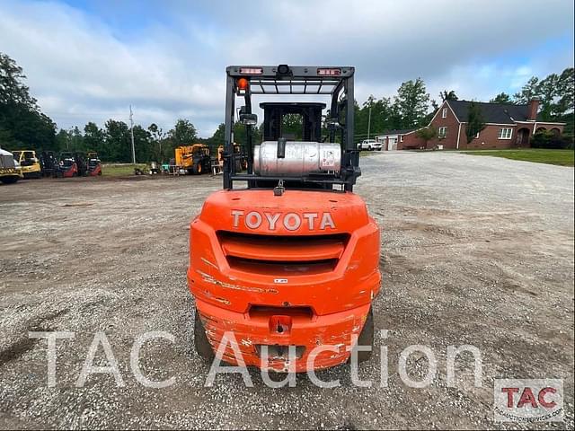Image of Toyota 8FG45U equipment image 3