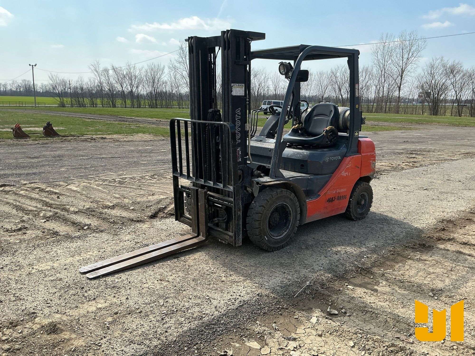 2016 Toyota 8FGU25 Equipment Image0