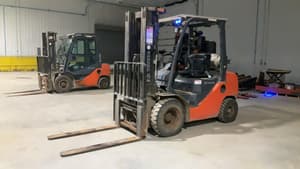 2016 Toyota 8FGU25 Image