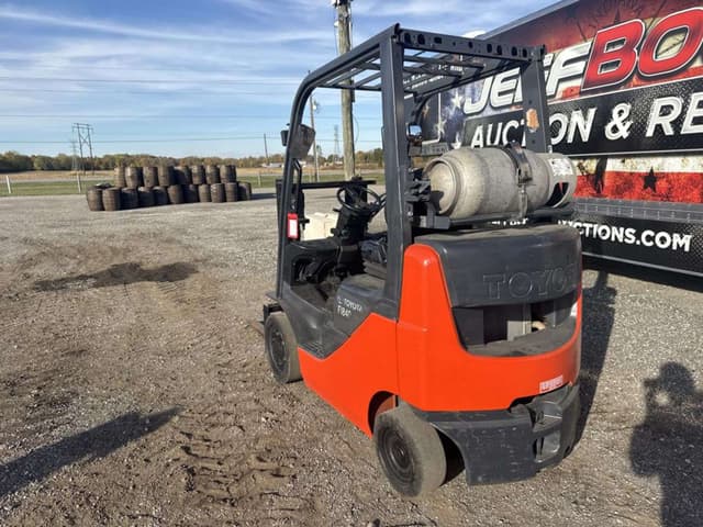 Image of Toyota 8FGCU20 equipment image 1