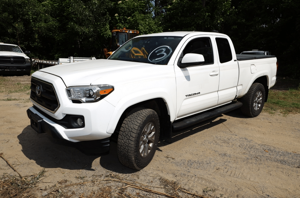 Image of Toyota Tacoma Primary image