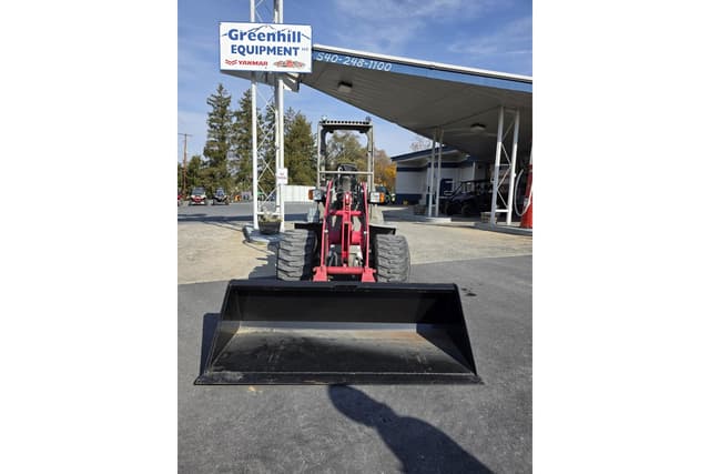 Image of Takeuchi TW40 equipment image 2