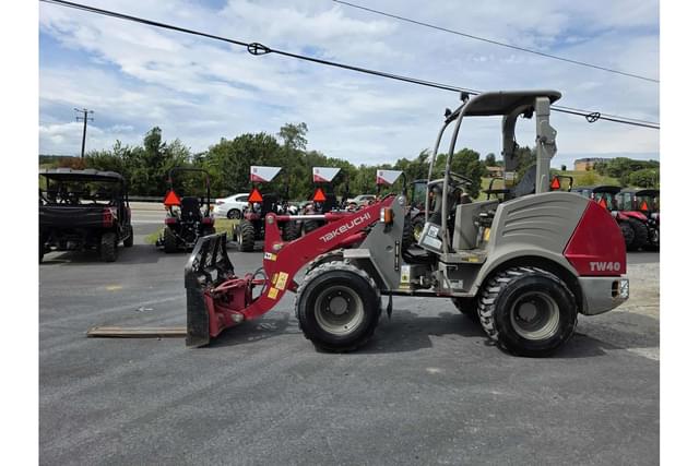 Image of Takeuchi TW40 equipment image 1