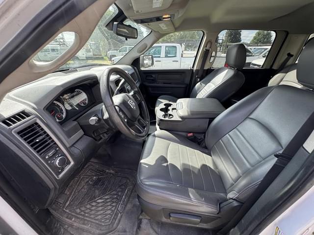 Image of Dodge Ram 1500 equipment image 4