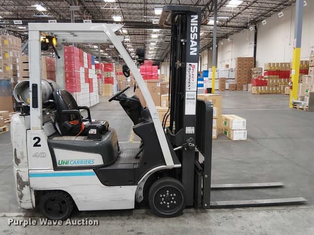 Image of Unicarriers 40 equipment image 3