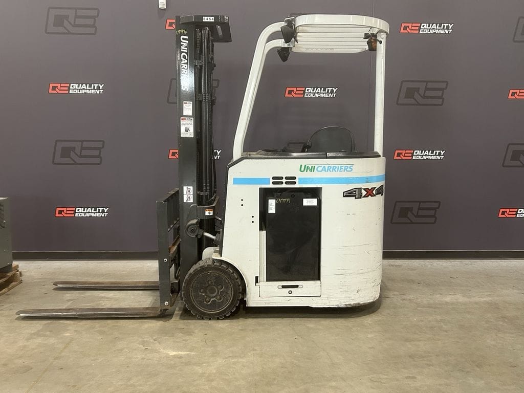 2016 Unicarriers SCX35N Equipment Image0