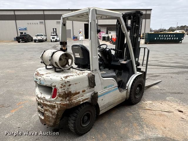 Image of Unicarriers PF70 equipment image 4