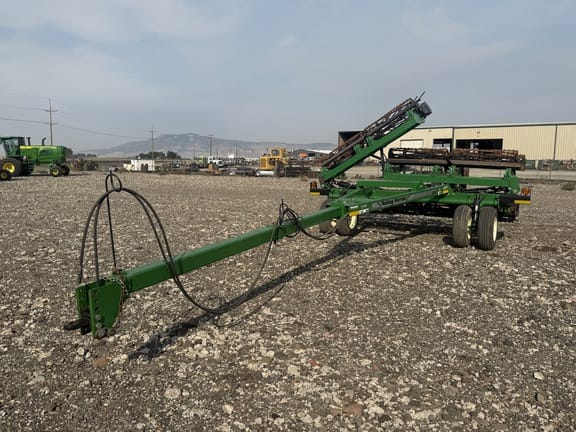 2016 Unverferth 1225 Equipment Image0