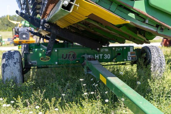 2016 Unverferth HT30 Equipment Image0