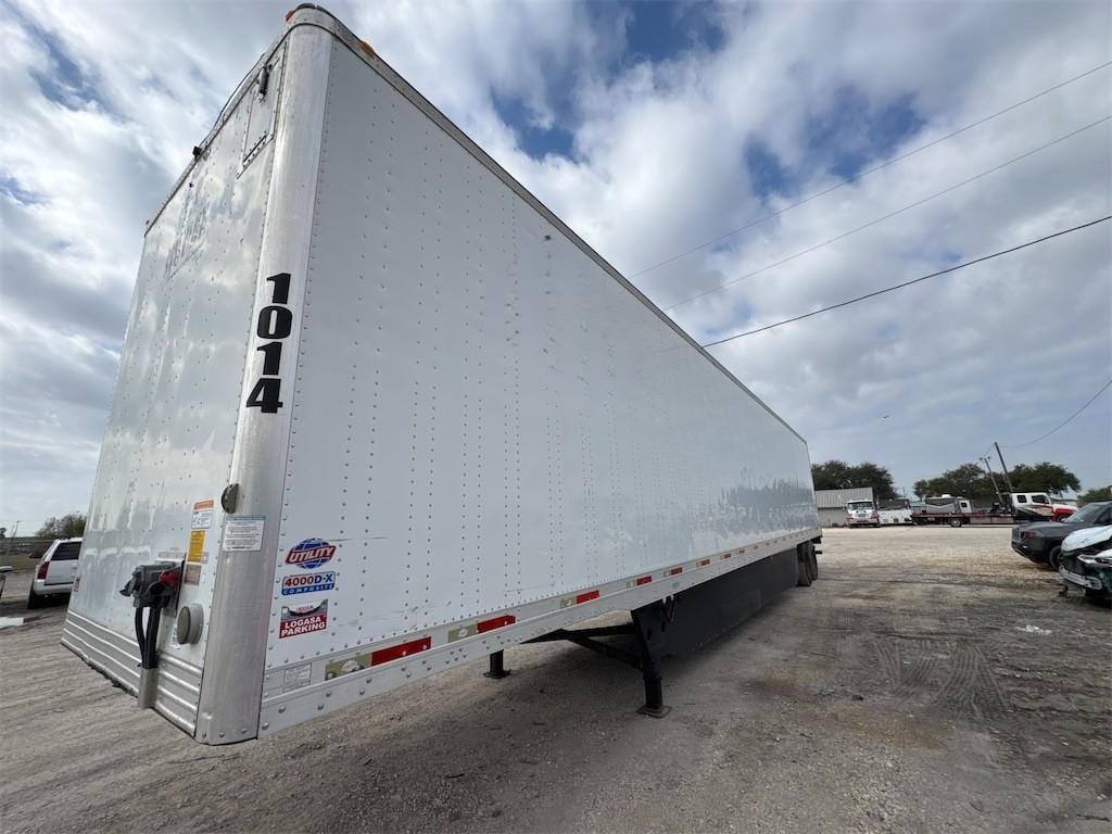 2016 Utility VS2DX Equipment Image0