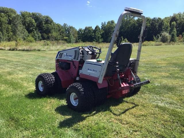Image of Ventrac 4500Y equipment image 2