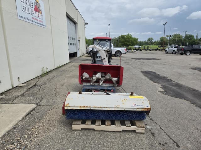 Image of Ventrac 4500Z equipment image 1