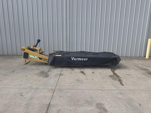 Image of Vermeer M7040 Primary Image