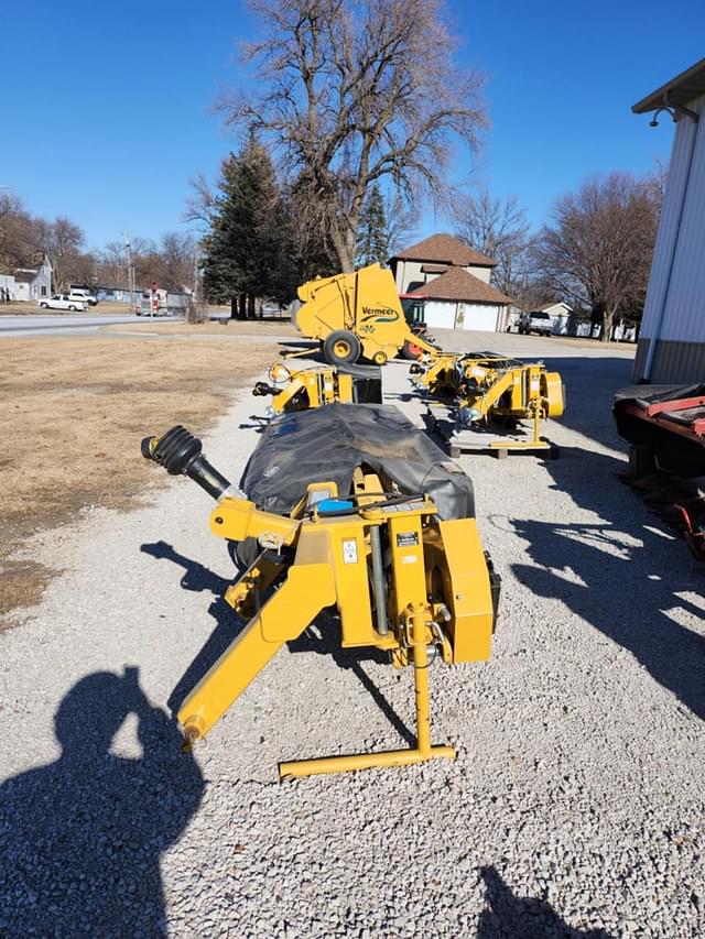 Image of Vermeer M7040 equipment image 2