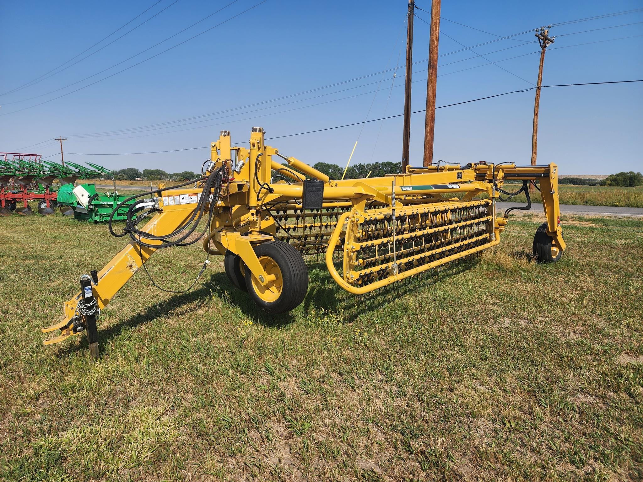 2016 Vermeer R2800 Equipment Image0