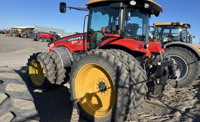 Image of Versatile 260 equipment image 1